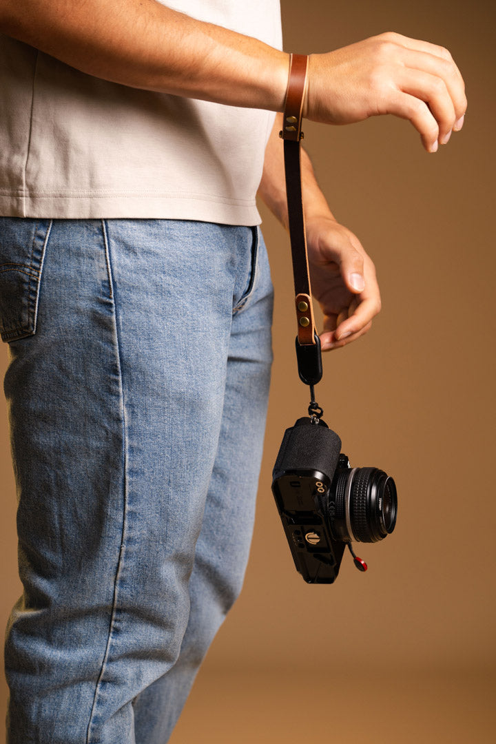 Whisky Brown Camera Polsriem met Peak Design 100% Leer