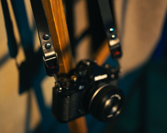 Classic Black Camera Nekriem met Peak Design 100% Leer