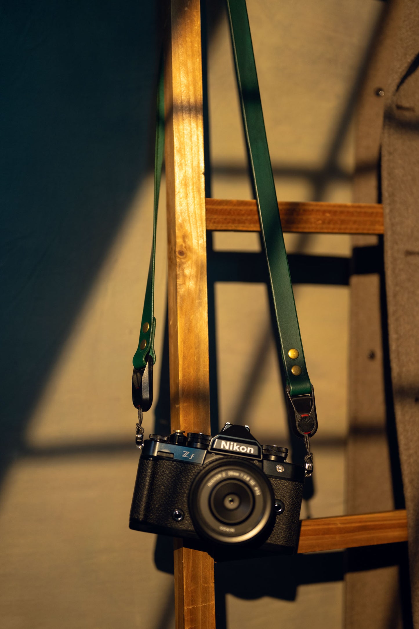 Forest Green Camera Nekriem met Peak Design 100% Leer