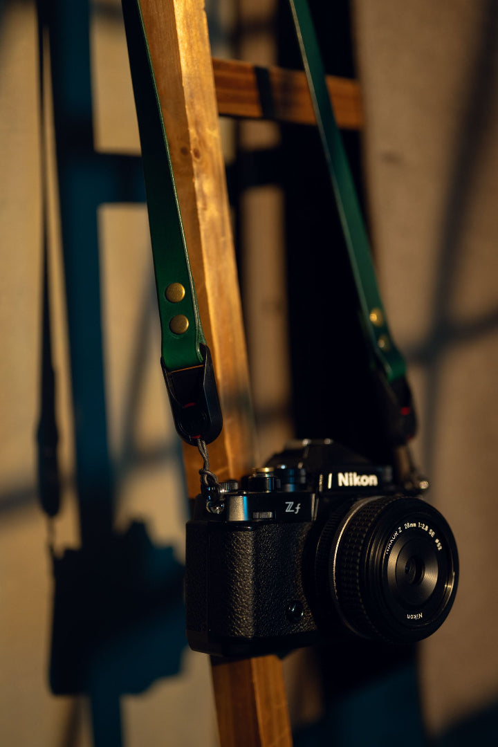 Forest Green Camera Nekriem met Peak Design 100% Leer